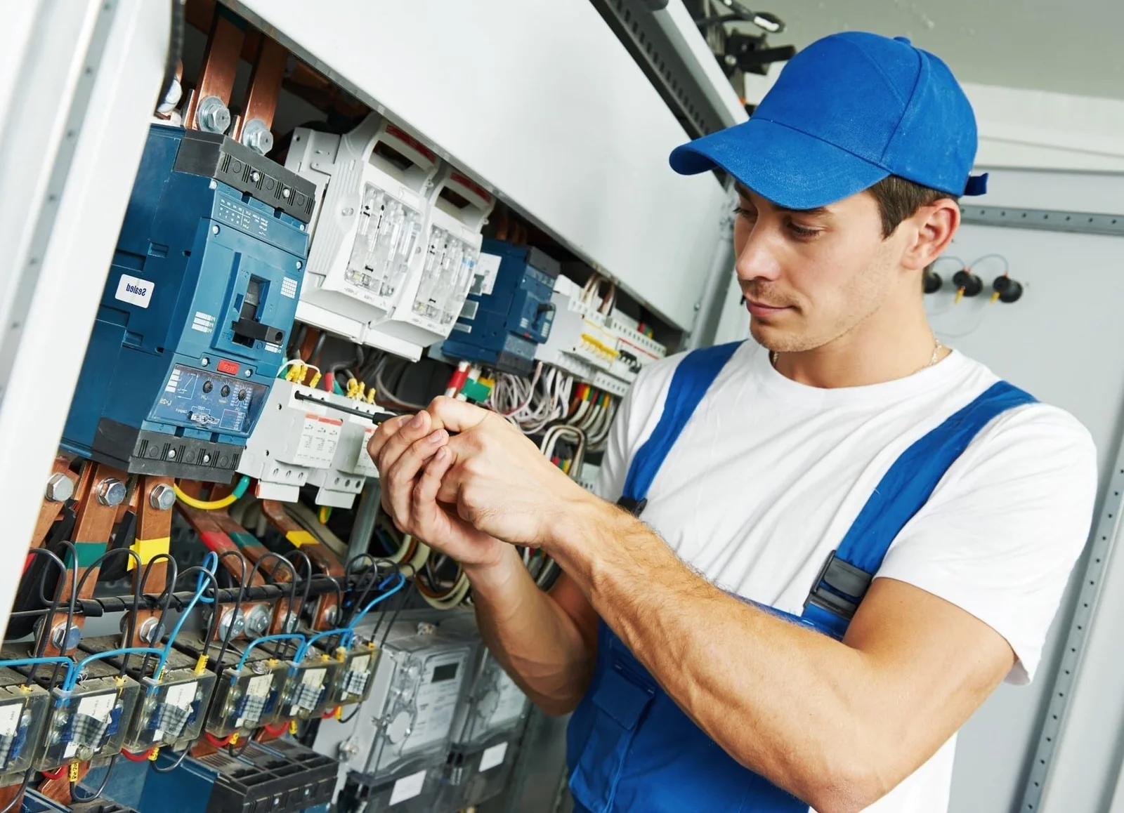 شركة صيانة كهرباء بجدة