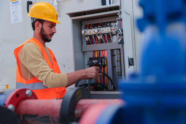 فني كهربائي منازل في جدة ممتاز اتصل الان
